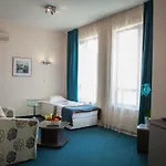 Opera Family - Former Szálloda 3*