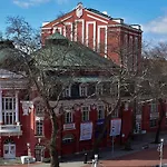 Szálloda Opera Family - Former 3*