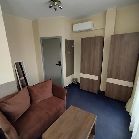 Opera Family - Former 2*