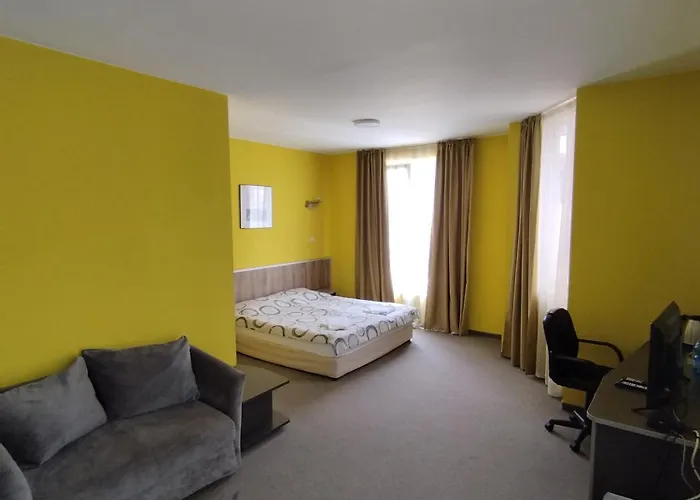 Opera Family - Former 酒店 3*