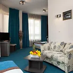 Hotel Opera Family - Former