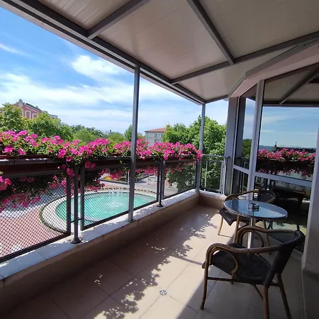 Opera Family - Former فندق 2*