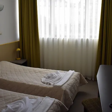 فندق Opera Family - Former 2*