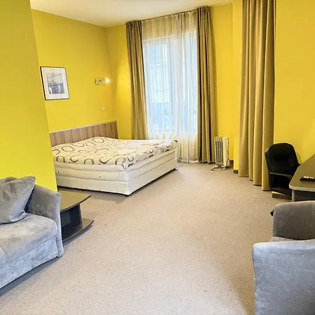 Hotel Opera Family - Former