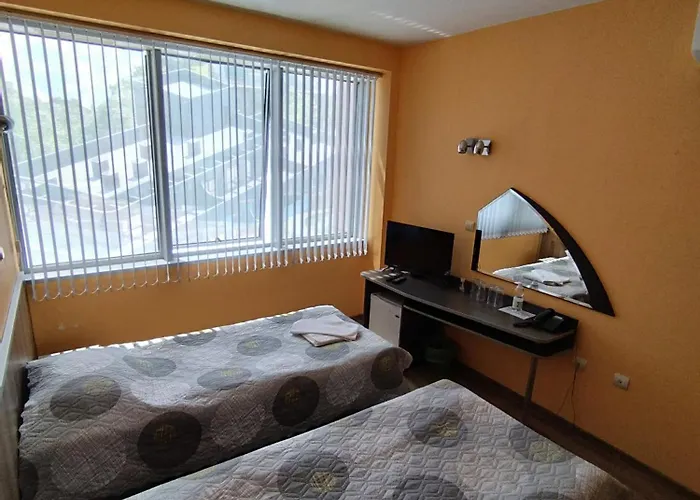 Otel Opera Family - Former Varna